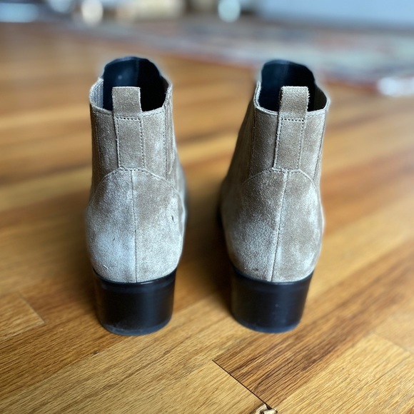 Marc Fisher LTD Yommi Chelsea Bootie Taupe 8.5 - Picture 5 of 8